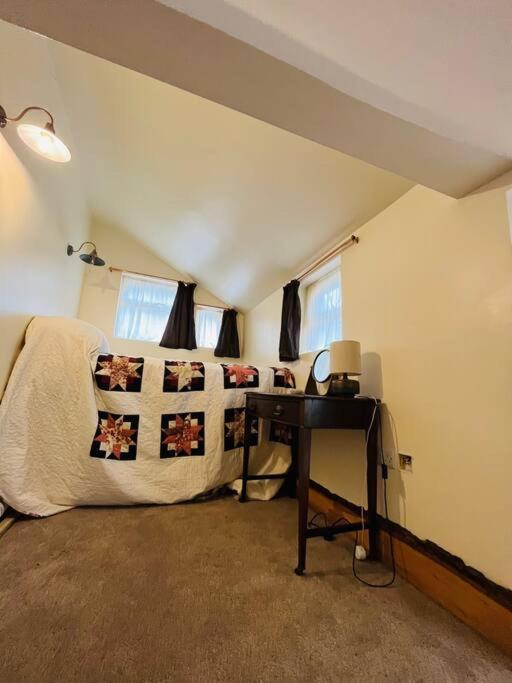 Cute And Cosy Little Cottage Хитфилд Экстерьер фото